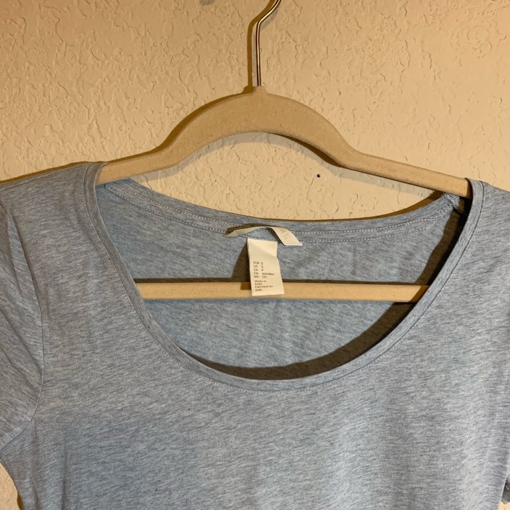H&M Tee - Picture 2 of 2
